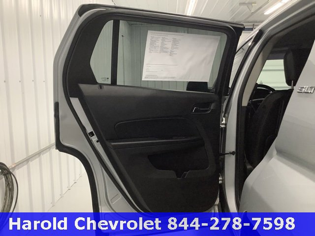 Used 2017 GMC Terrain SLT image 12