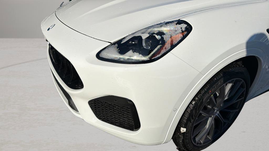 New 2026 Maserati Grecale Modena image 9