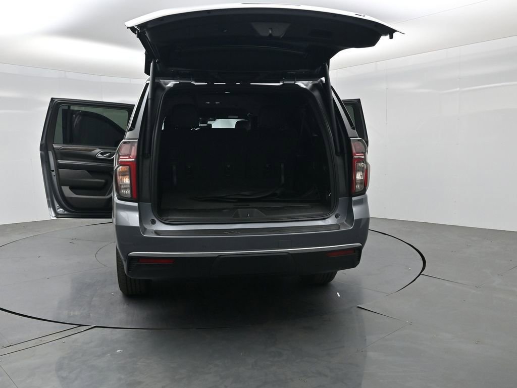 Used 2021 Chevrolet Suburban LT RWD image 33