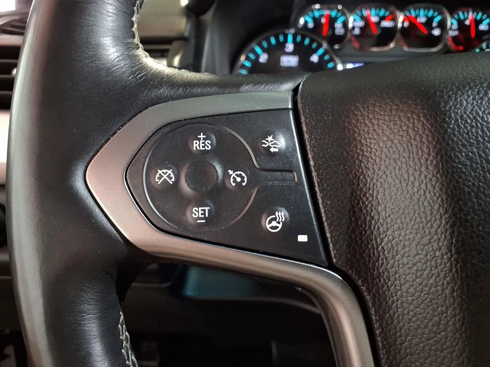 Used 2017 Chevrolet Tahoe Premier AWD/4WD image 29