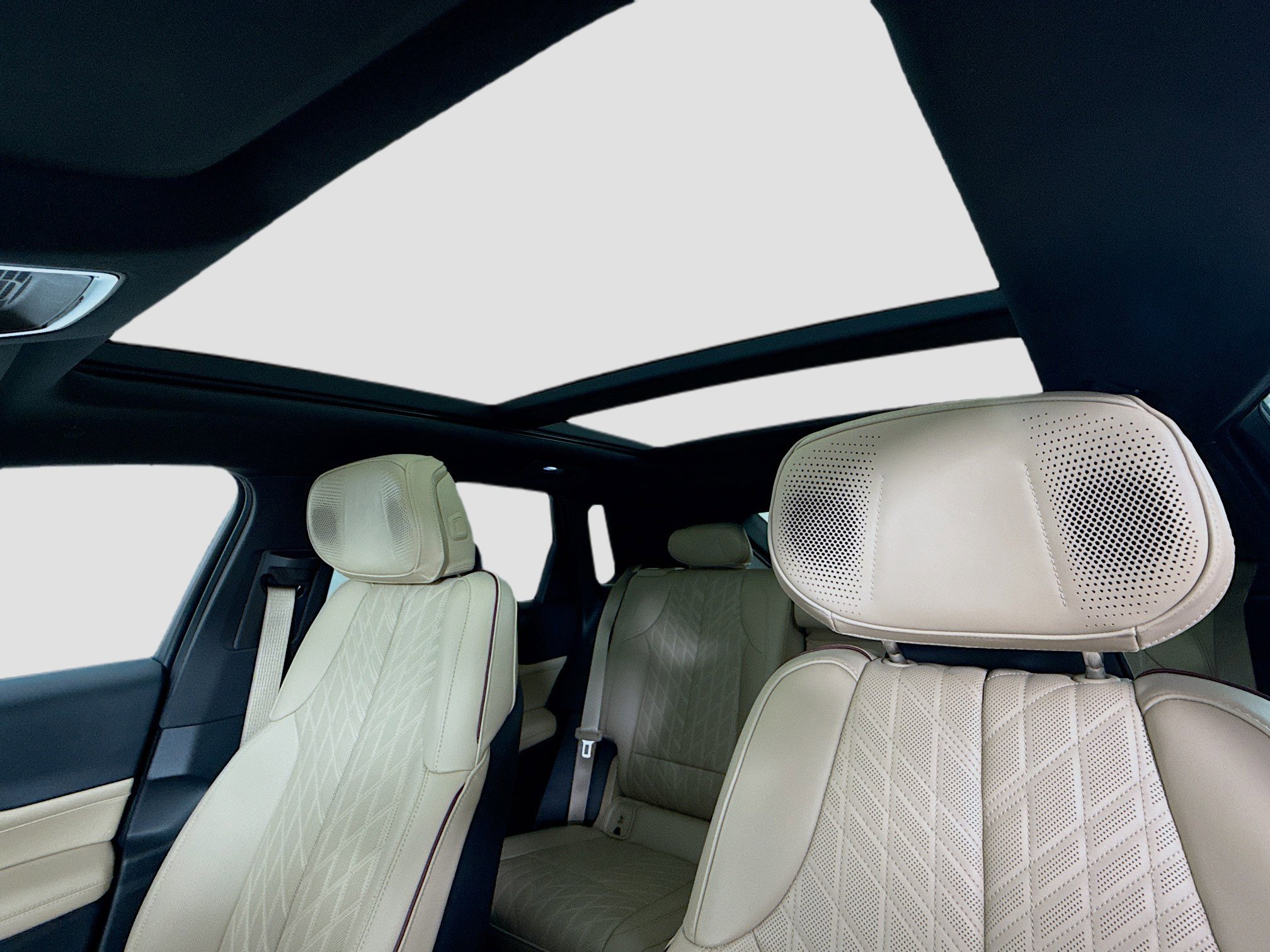 Used 2024 Cadillac Lyriq Sport w/ Nappa Leather Package image 23