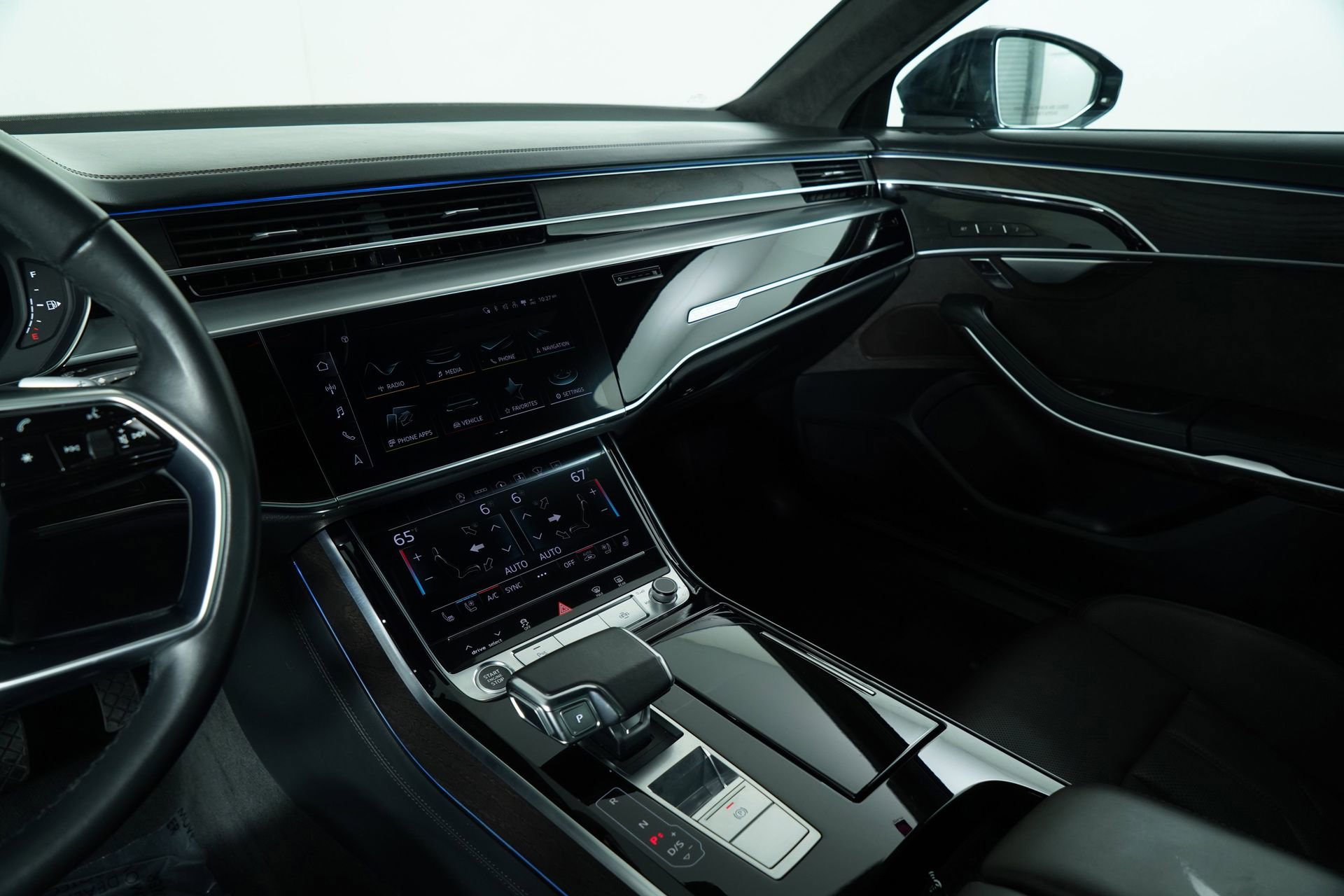 Used 2021 Audi A8 L 4.0T image 37