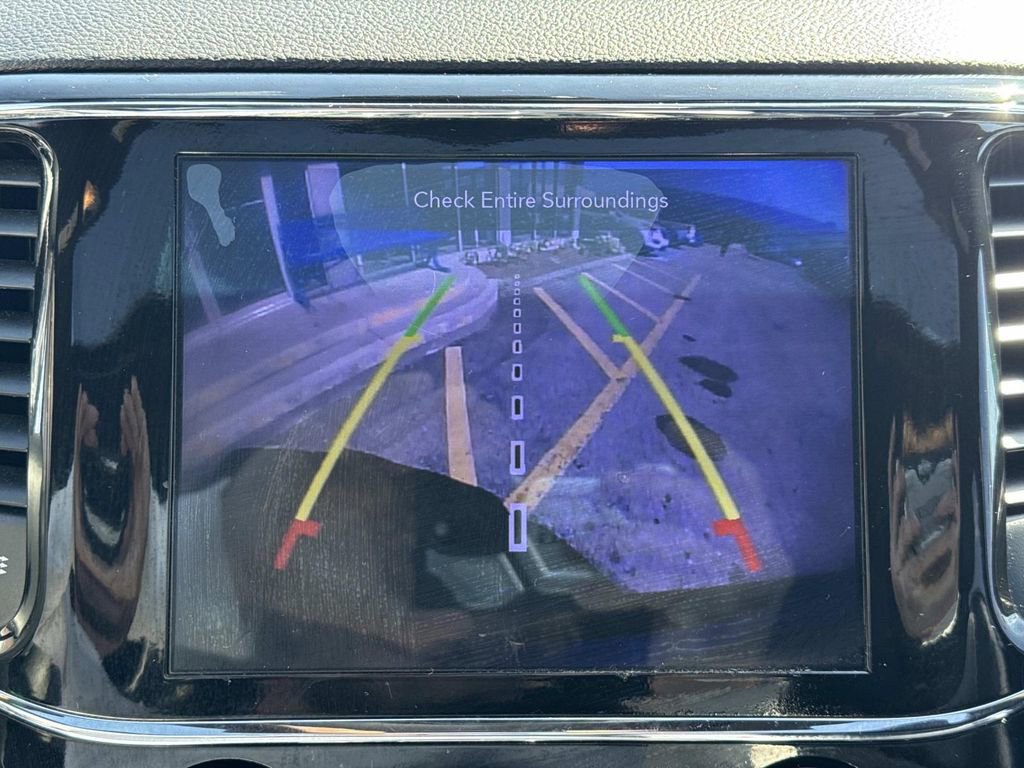 Used 2020 Jeep Grand Cherokee Altitude image 27