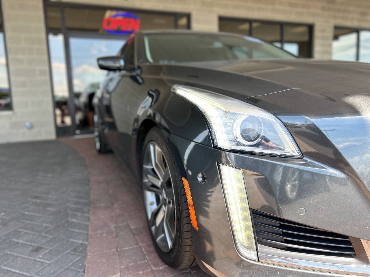Used 2015 Cadillac CTS Vsport RWD image 25
