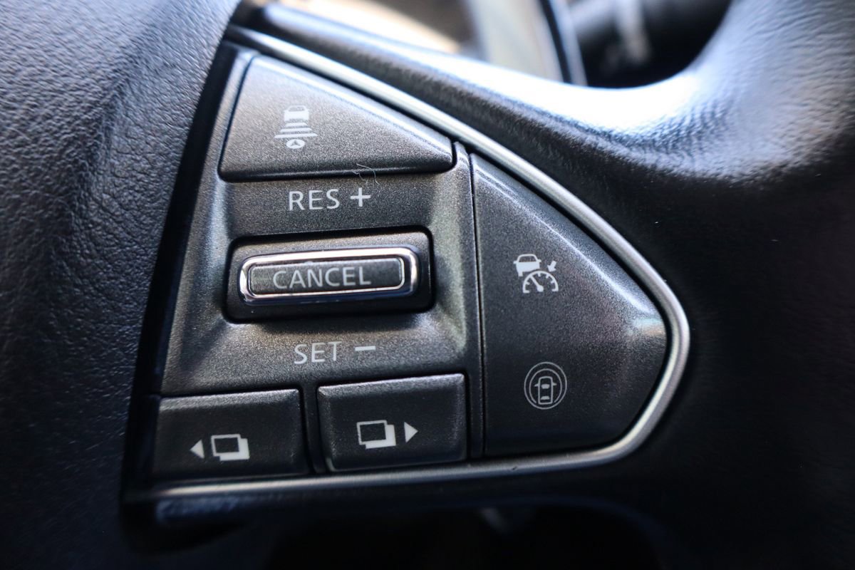 Used 2014 INFINITI Q50 Sport w/ Deluxe Technology Package image 31