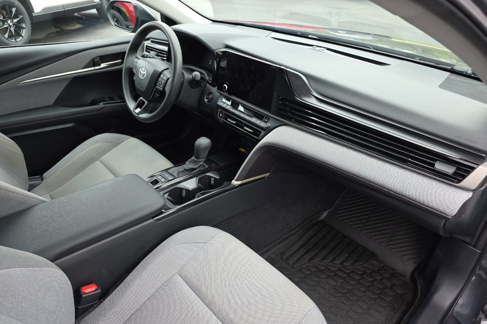 Used 2025 Toyota Camry LE AWD/4WD image 15