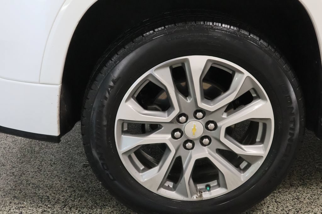 Used 2019 Chevrolet Traverse Premier w/ Driver Confidence II Package FWD image 6