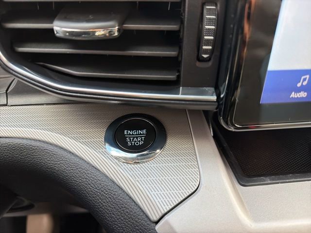 Used 2023 Ford Explorer XLT w/ Equipment Group 202A image 25