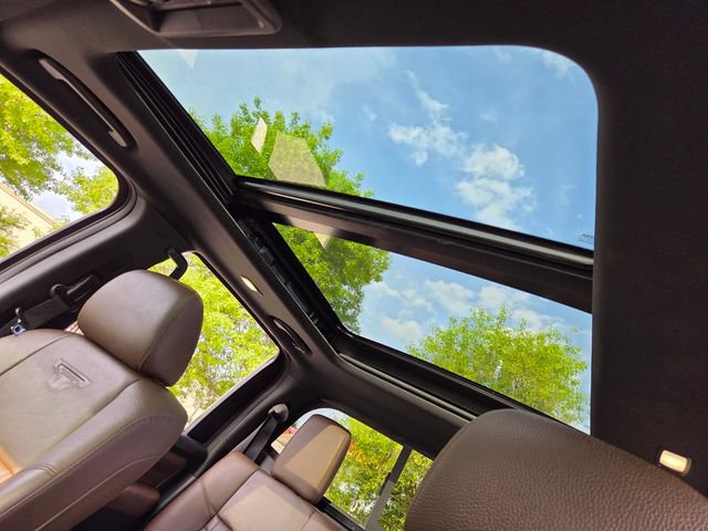 Used 2023 Nissan Titan Platinum Reserve w/ Moonroof Package image 10