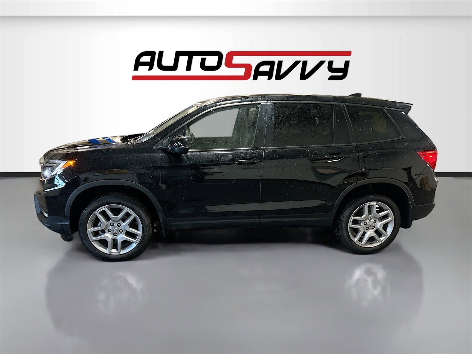 Used 2025 Honda Passport EX-L image 4