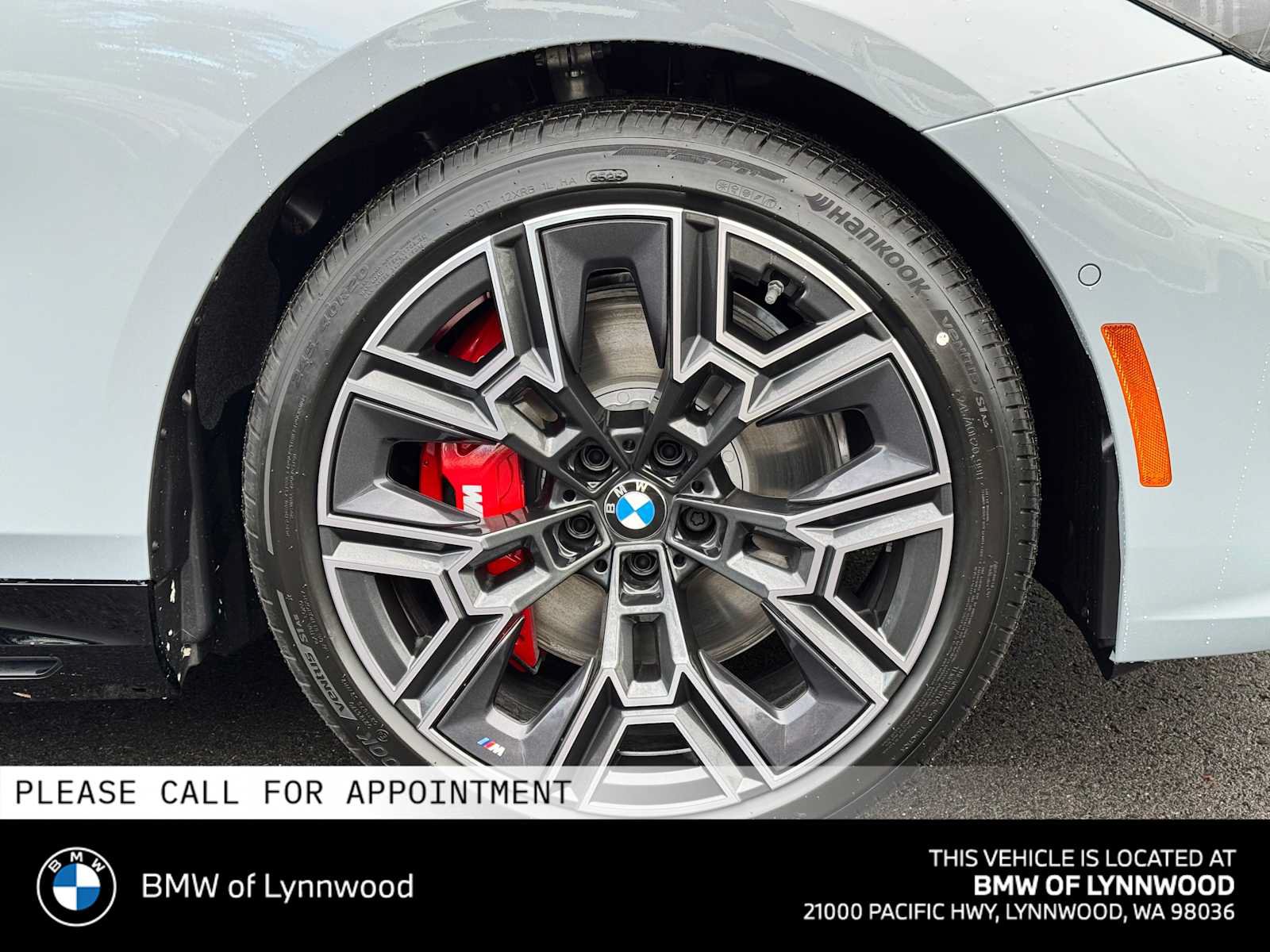 New 2026 BMW i5 eDrive40 w/ M Sport Package AWD/4WD image 9