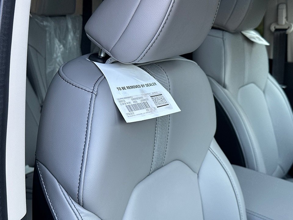 New 2025 Honda Pilot Touring image 10