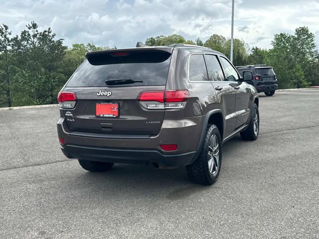 Used 2020 Jeep Grand Cherokee Laredo w/ Laredo X Package AWD/4WD image 5