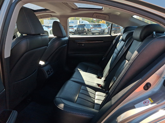 Used 2017 Lexus ES 350 w/ Luxury Package FWD image 9