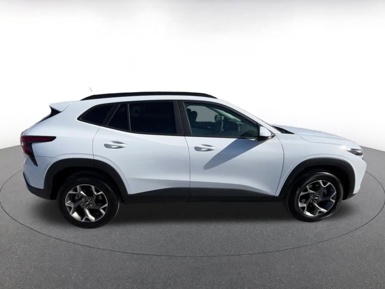 Used 2025 Chevrolet Trax LT image 16