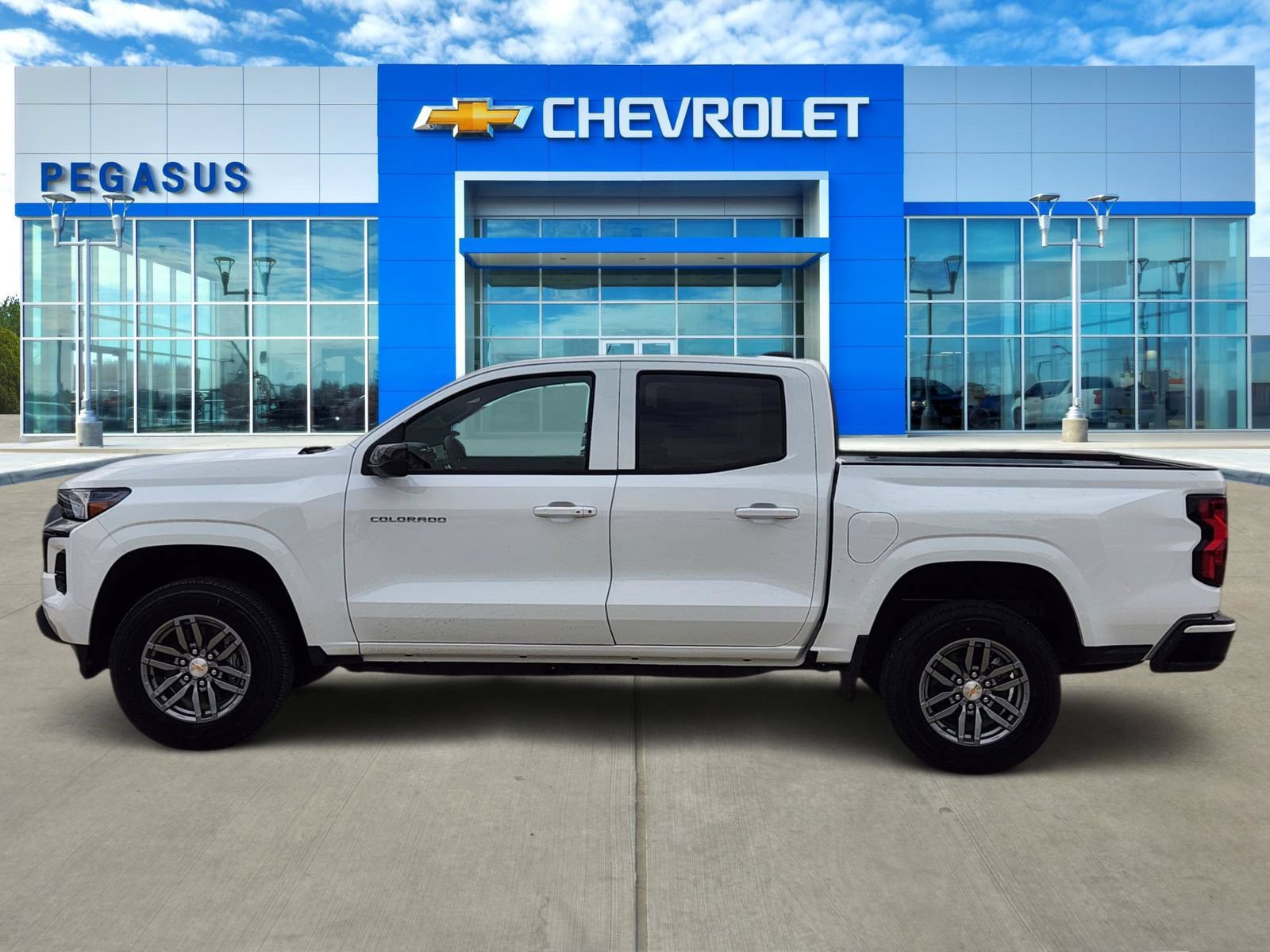 New 2026 Chevrolet Colorado LT w/ Advanced Trailering Package RWD image 3