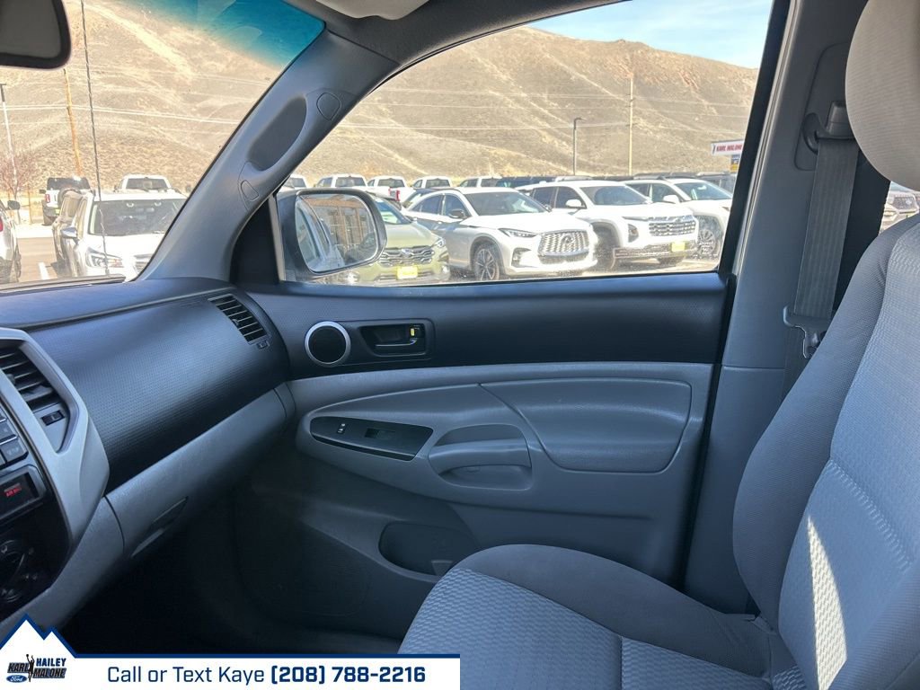 Used 2013 Toyota Tacoma 4x4 Double Cab image 34