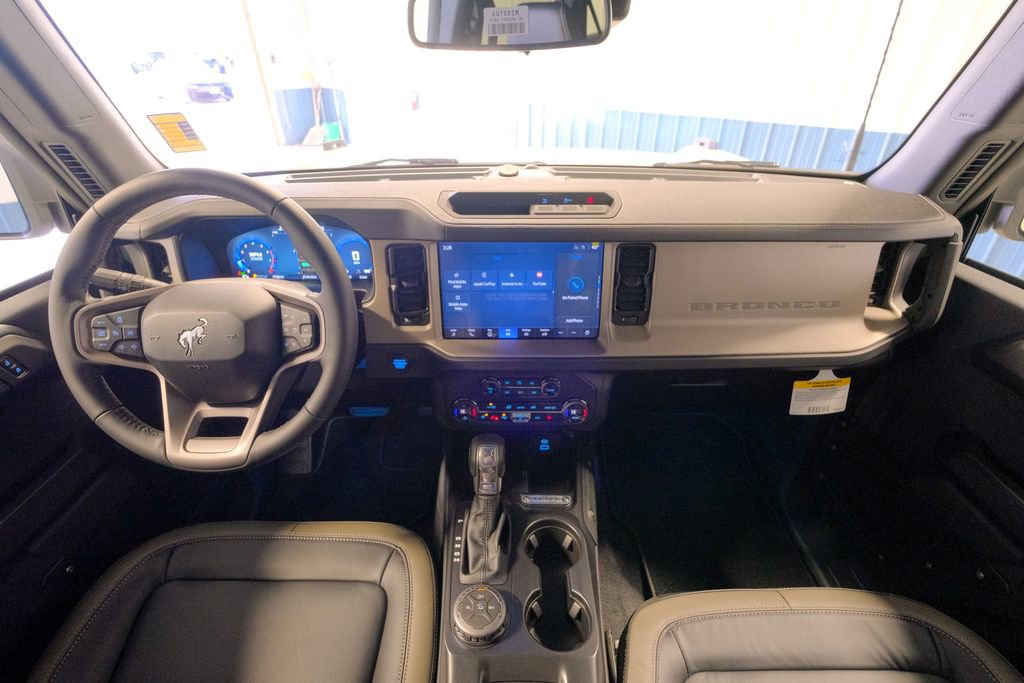 New 2025 Ford Bronco Outer Banks image 34