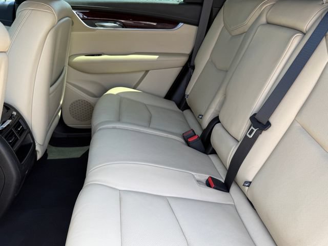 Used 2018 Cadillac XT5 Premium Luxury FWD image 27