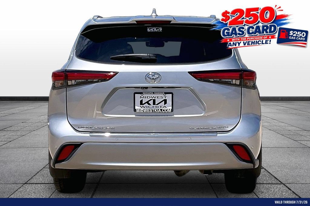 Used 2023 Toyota Highlander Platinum AWD/4WD image 4