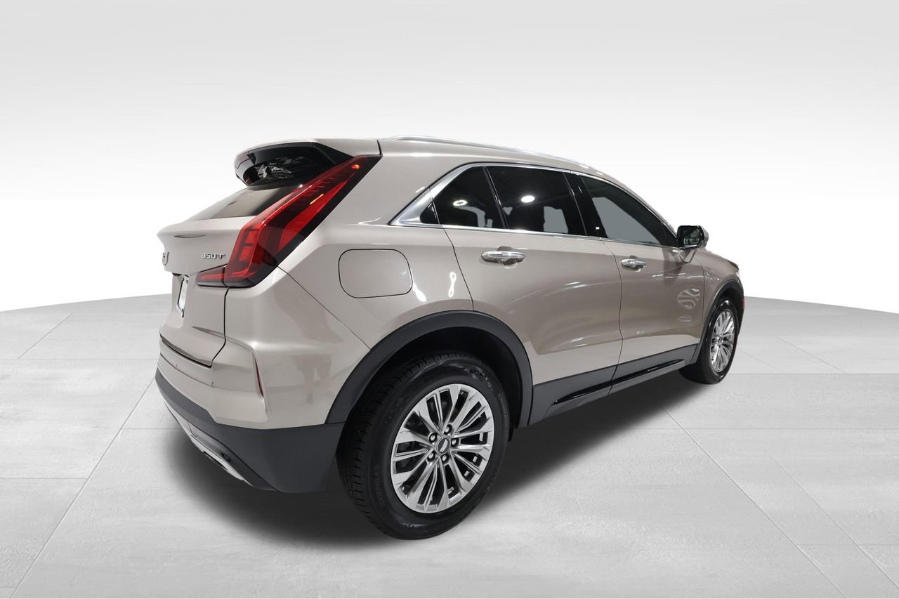 Certified 2024 Cadillac XT4 Premium Luxury image 4