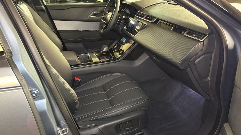 Used 2023 Land Rover Range Rover Velar R-Dynamic S AWD/4WD image 7