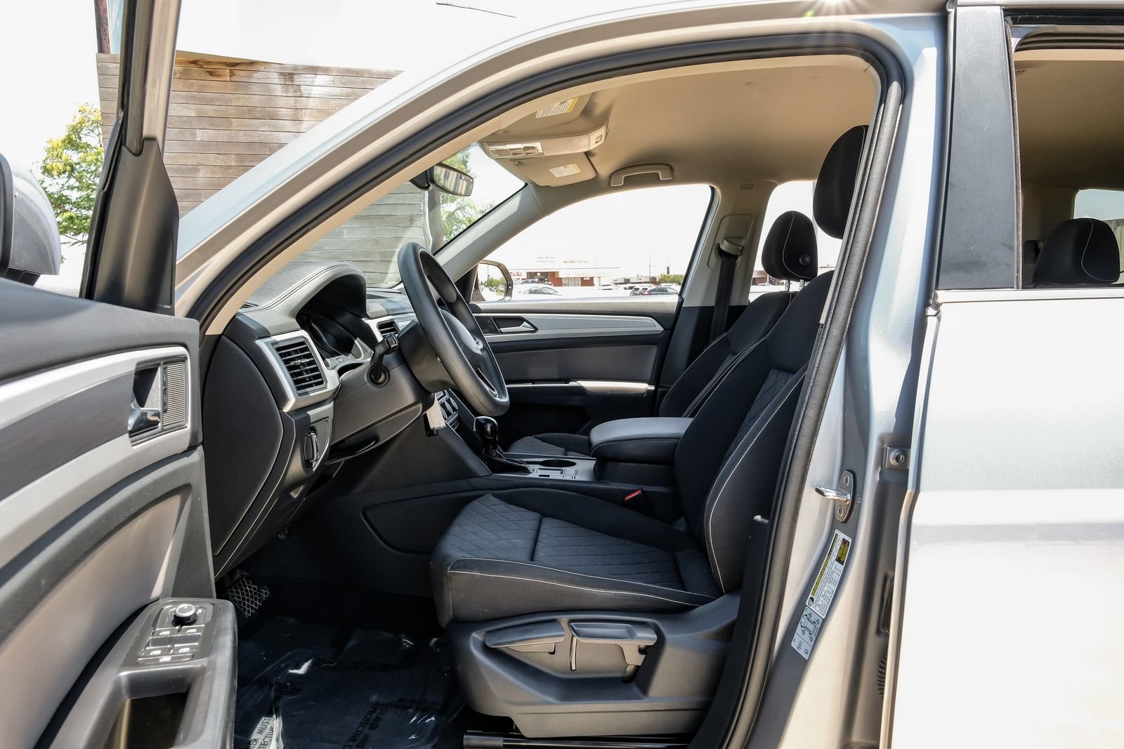 Used 2021 Volkswagen Atlas S FWD image 4