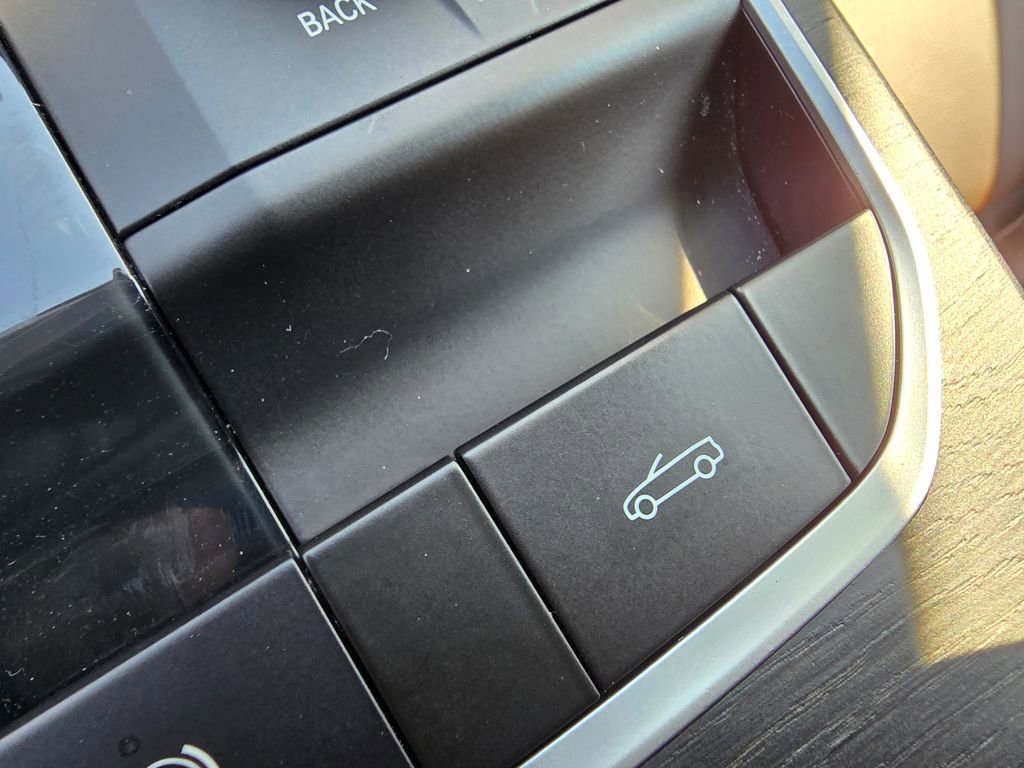 Used 2023 BMW 430i Convertible w/ Premium Package image 32