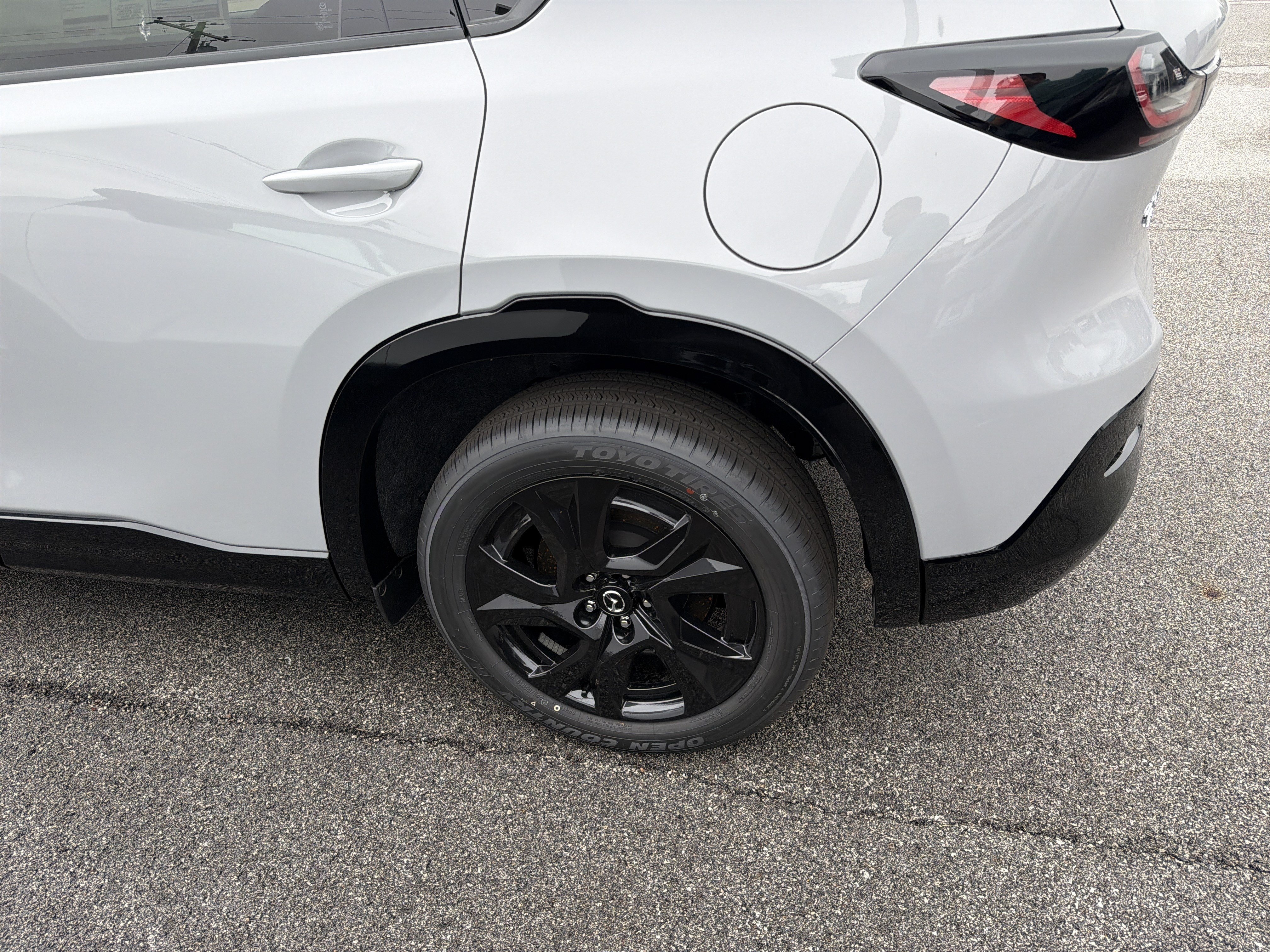 New 2026 MAZDA CX-5 2.5 S w/ Premium Package AWD/4WD image 8