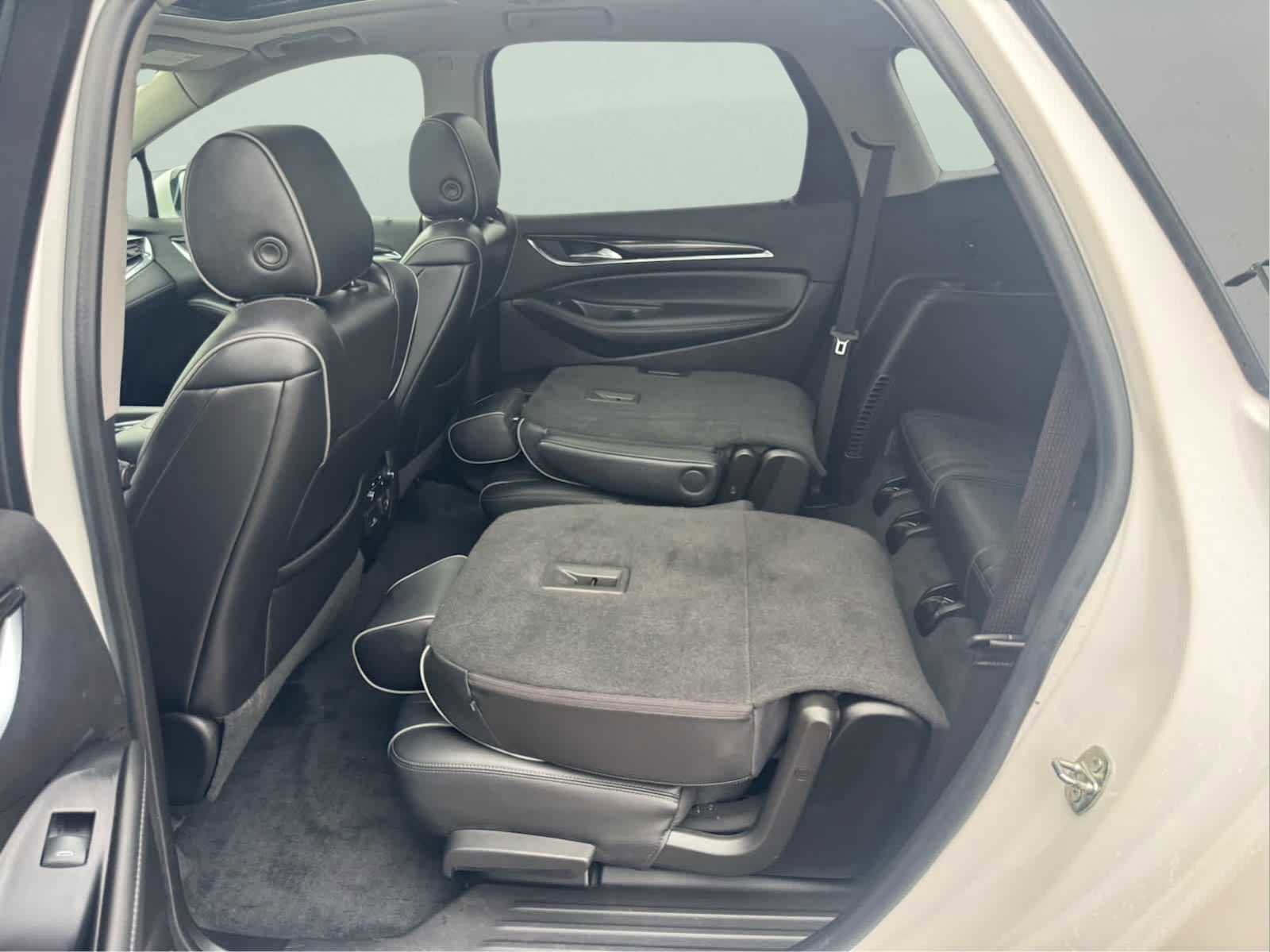 Used 2021 Buick Enclave Avenir image 37