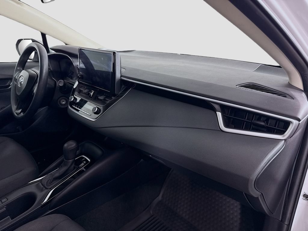 Used 2024 Toyota Corolla LE image 18