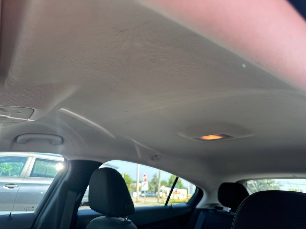 Used 2018 Chevrolet Cruze LT w/ Convenience Package FWD image 11