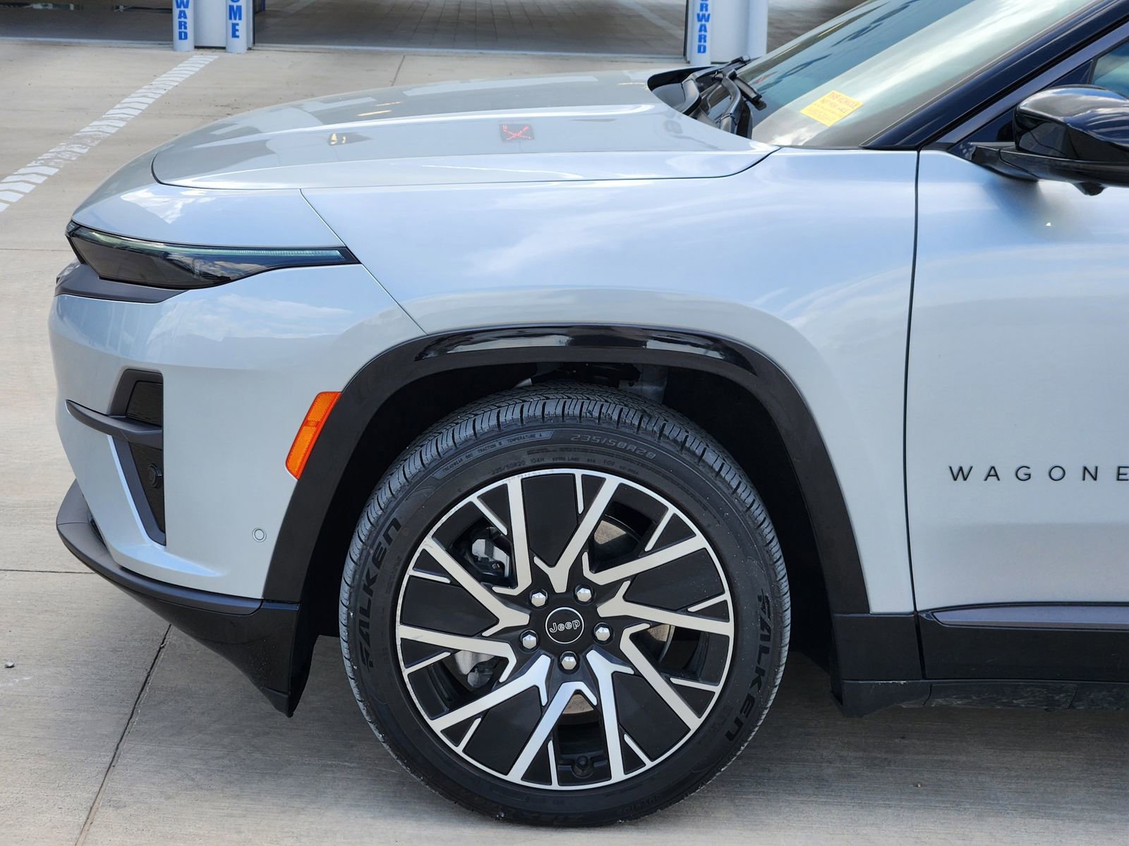 Used 2025 Jeep Wagoneer S Limited image 10
