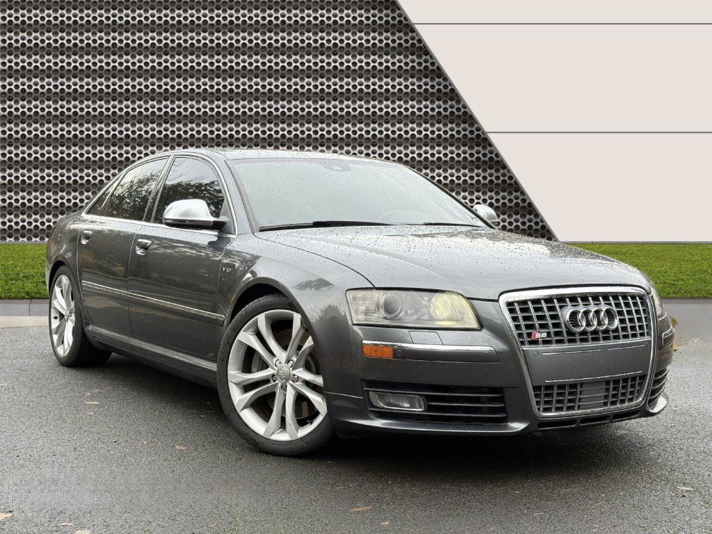Used 2009 Audi S8 image 2