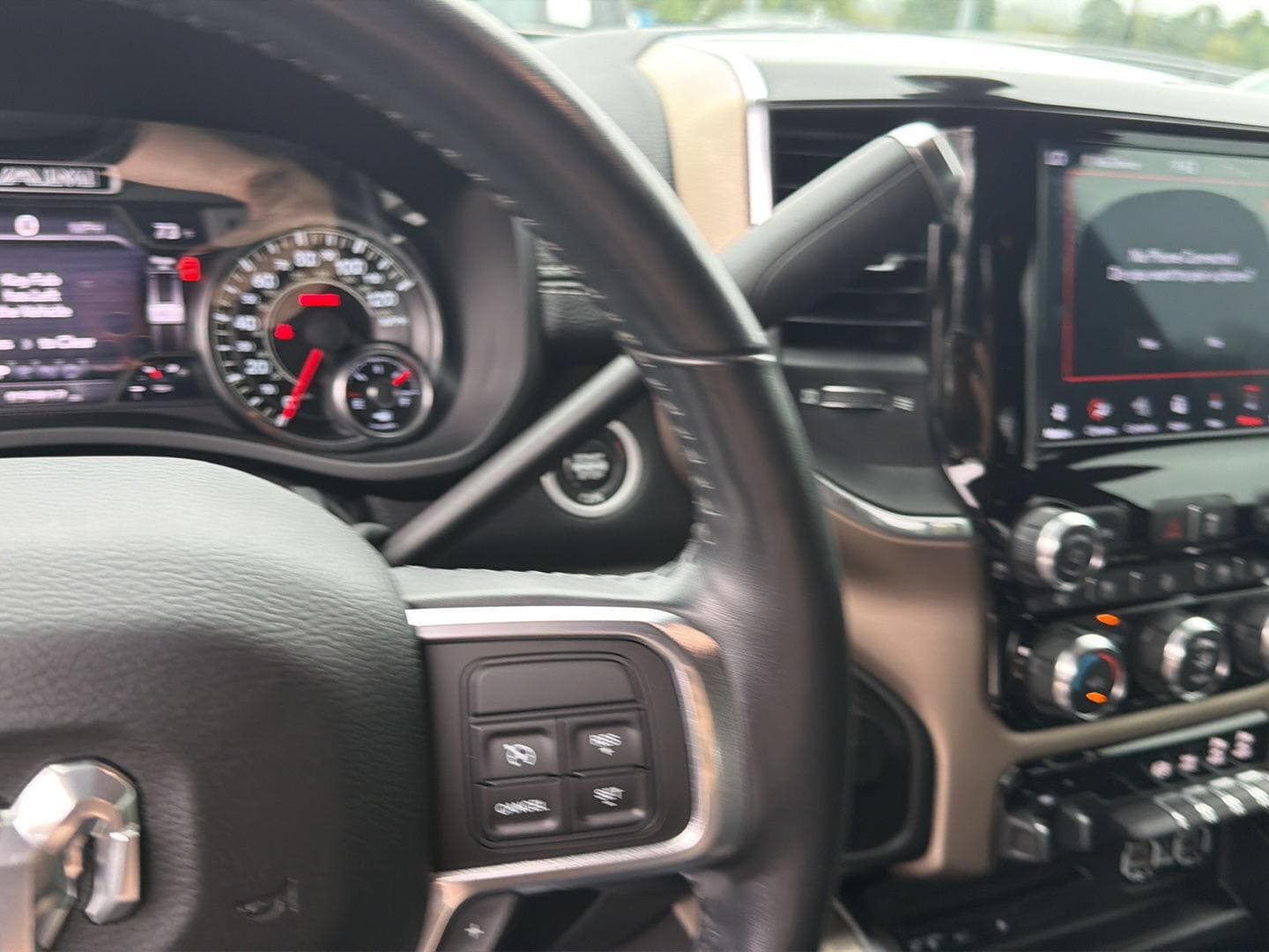 Used 2019 RAM 2500 Laramie AWD/4WD image 17