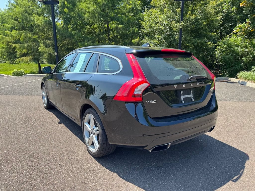 Used 2016 Volvo V60 T5 Premier AWD/4WD image 3
