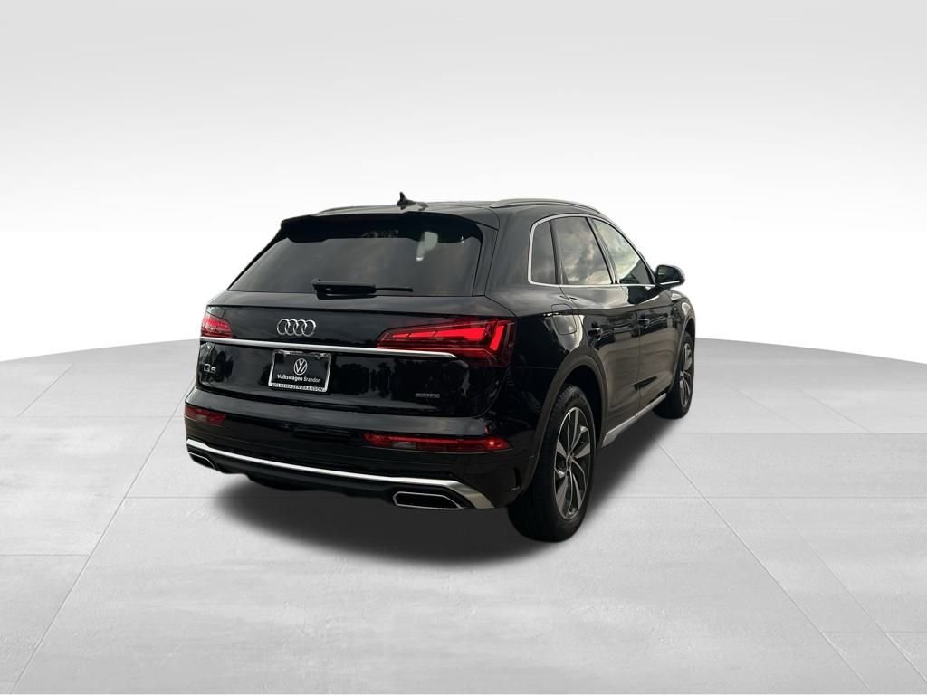 Used 2023 Audi Q5 2.0T Premium w/ Convenience Package image 5