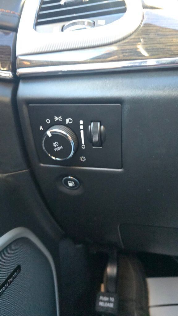 Used 2020 Jeep Grand Cherokee Summit image 23