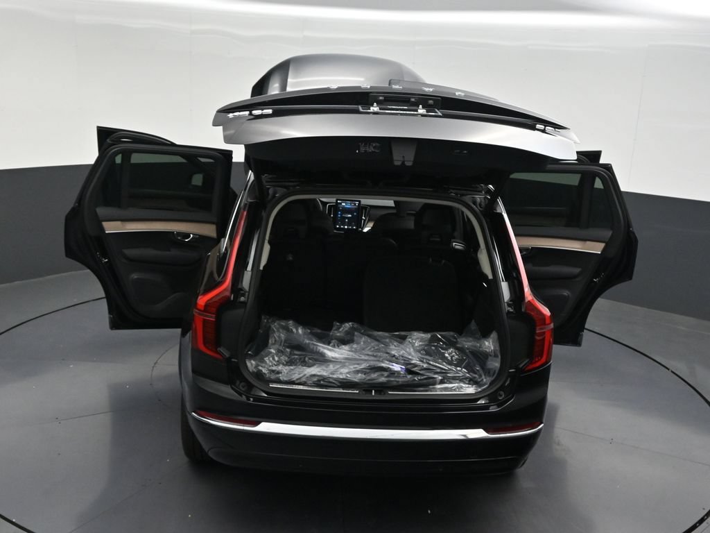 New 2026 Volvo XC90 B6 Plus w/ Protection Package AWD/4WD image 33