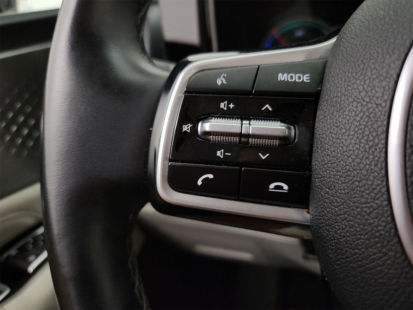 Used 2022 Kia Sorento SX image 26