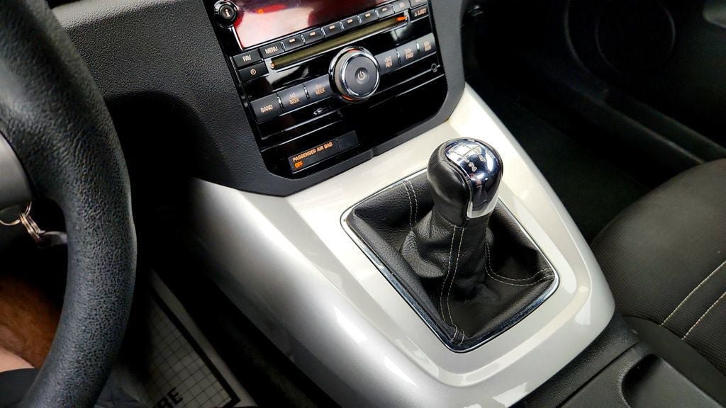 Used 2007 Saturn Sky RWD image 15