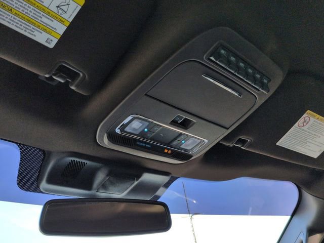 Used 2024 Ford F350 King Ranch w/ FX4 Off-Road Package image 21