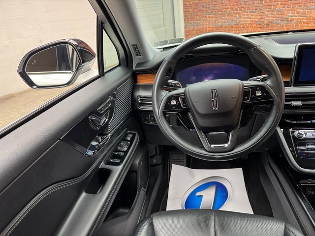 Used 2022 Lincoln Corsair Reserve w/ Sport Package image 13