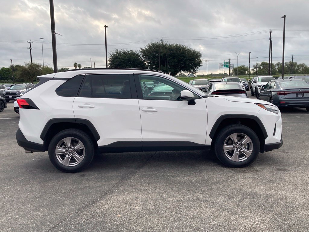 Certified 2025 Toyota RAV4 XLE AWD/4WD image 4