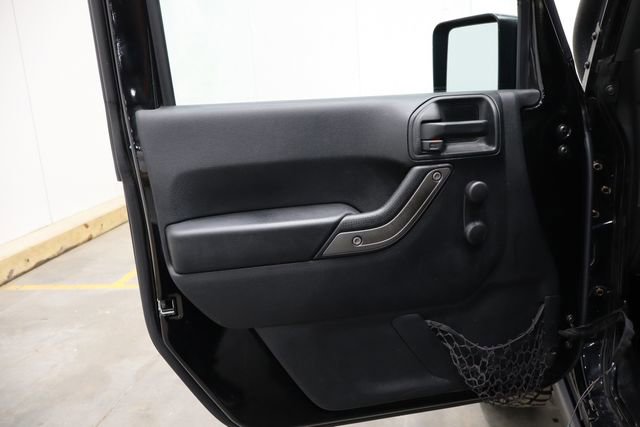 Used 2017 Jeep Wrangler Sport image 14