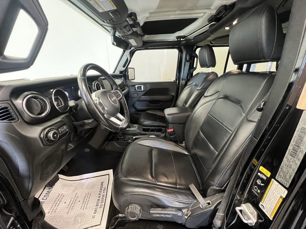 Used 2020 Jeep Wrangler Unlimited Sahara image 4