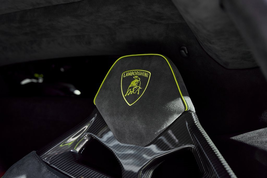 Used 2024 Lamborghini Huracan Sterrato image 50