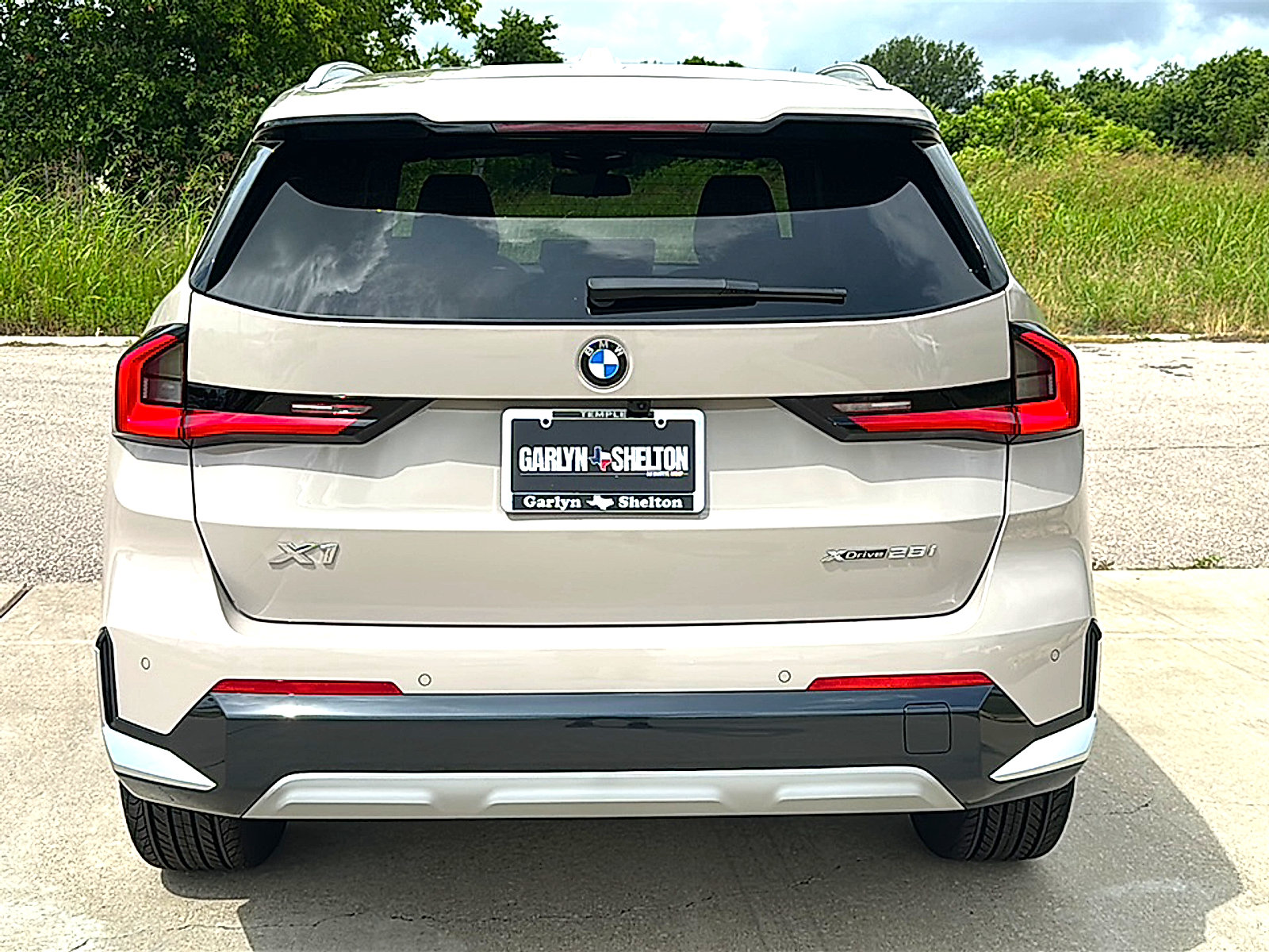 New 2026 BMW X1 xDrive28i w/ Convenience Package AWD/4WD image 7