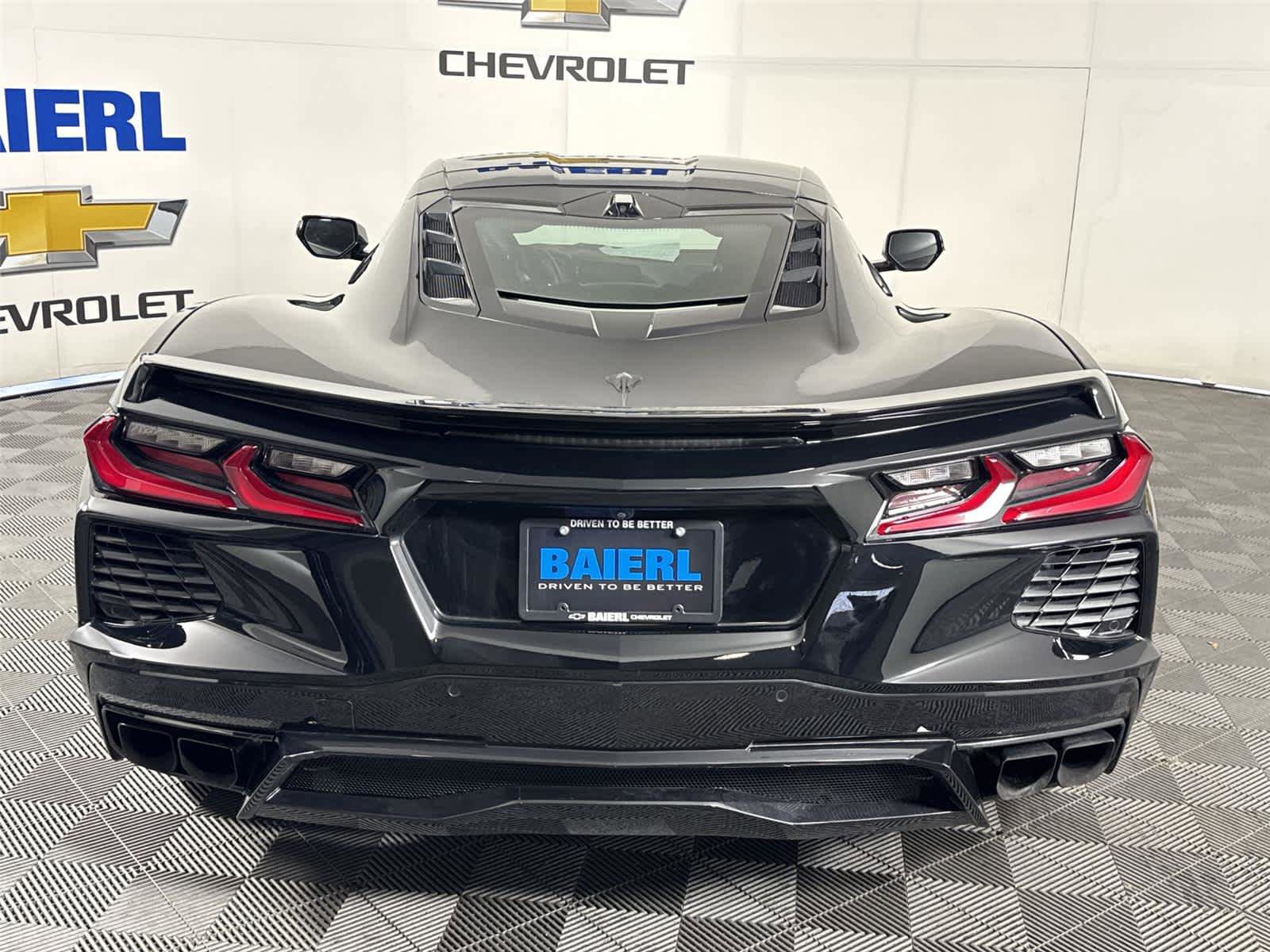 Used 2023 Chevrolet Corvette Stingray Preferred Cpe w/ Z51 Performance Package RWD image 4