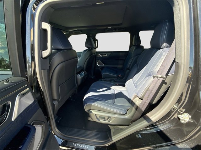 New 2026 INFINITI QX80 4WD w/ Sport Exterior Package image 22